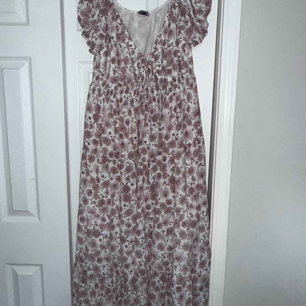 ARULA Purple/Mauve Floral Maxi Dress